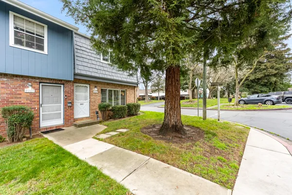 $315,000 | 4007 Oak Villa Circle, Carmichael, CA 95608