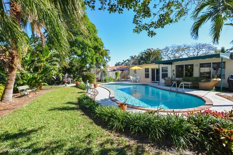 333 Northeast 28th Street Boca Raton, FL 33431 - Photo 2 of 11 POOL
