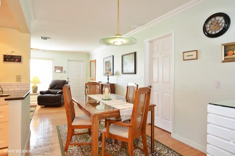 333 Northeast 28th Street Boca Raton, FL 33431 - Photo 5 of 11 DINING ROOM