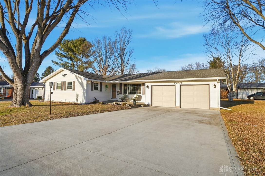 1044 Whitestone Road Xenia, OH 45385 - Photo 1 of 25