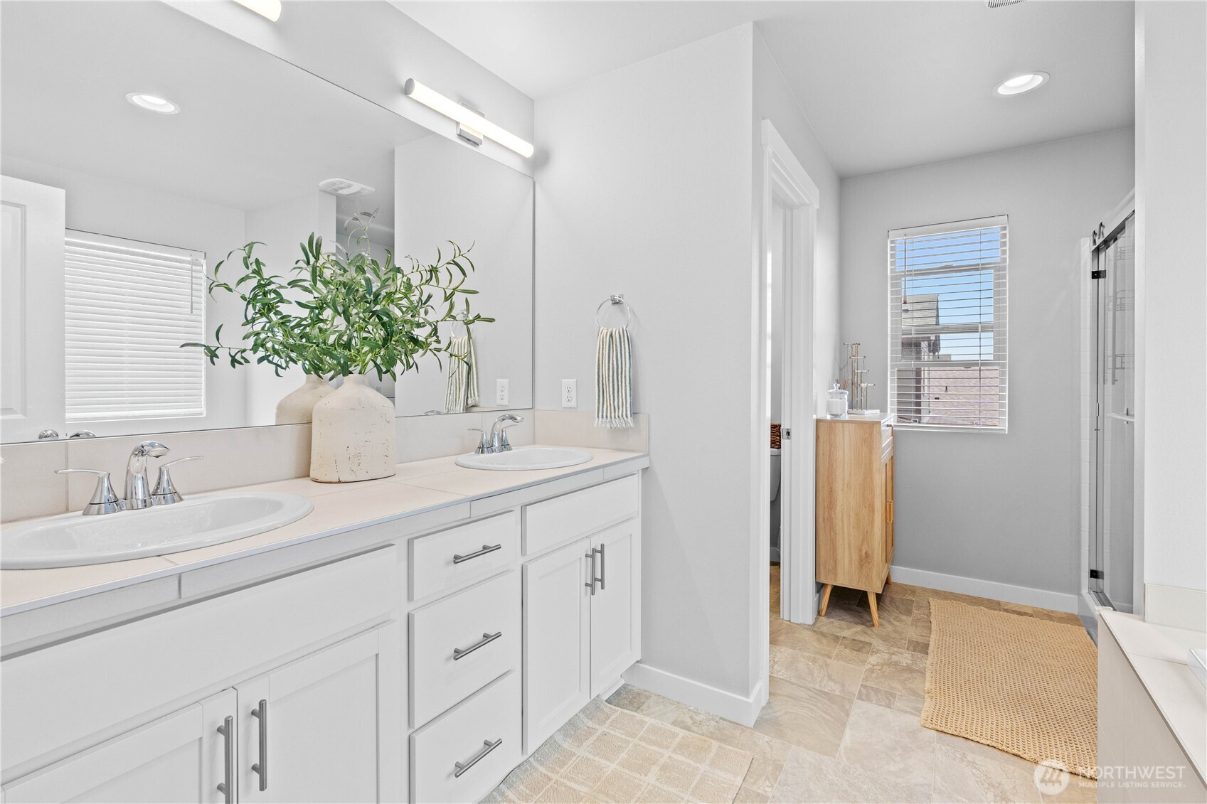 342 South Spruce Street Buckley, WA 98321 - Photo 26 of 34 a bathroom with a granite countertop sink and a mirror