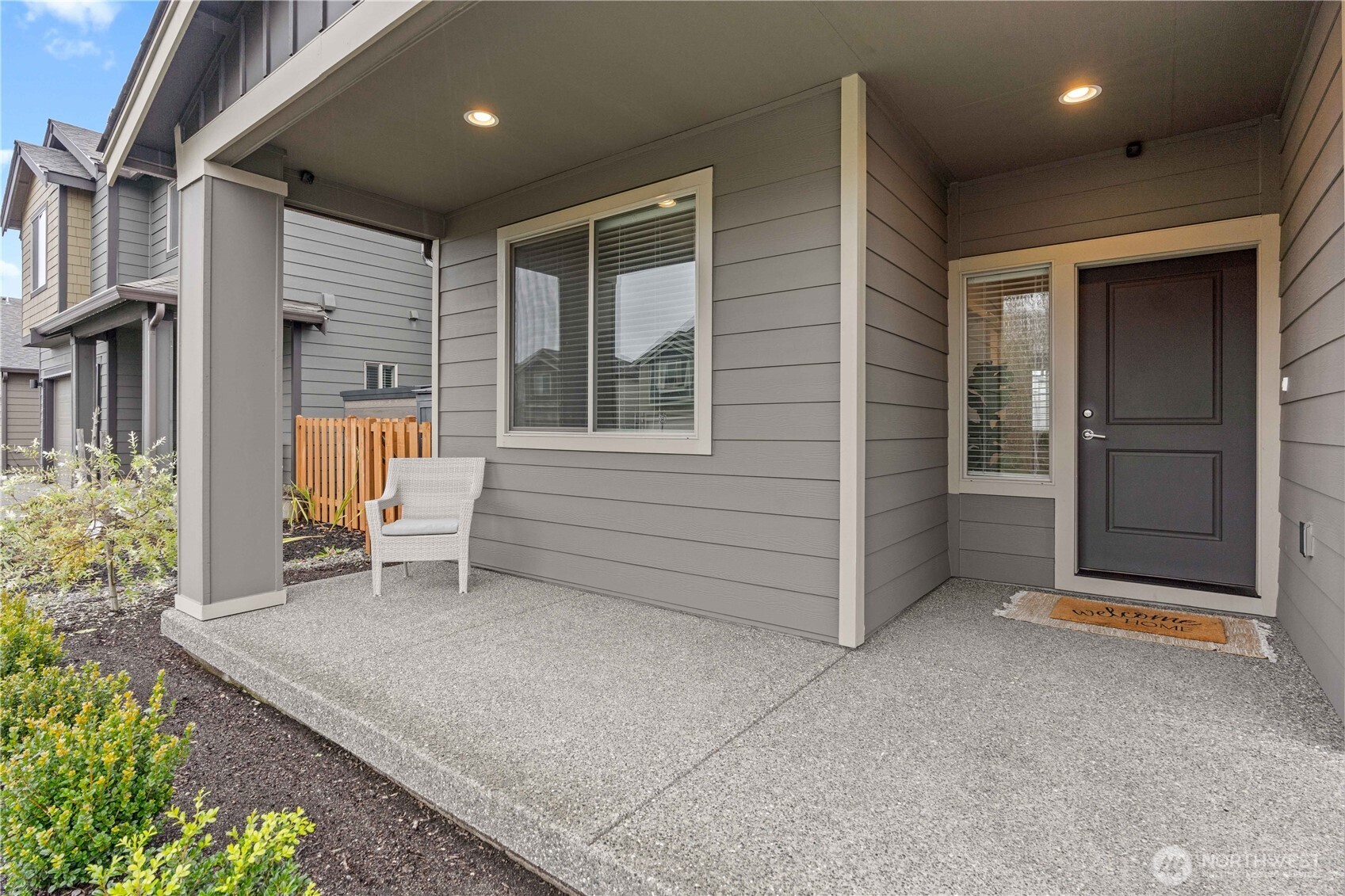 342 South Spruce Street Buckley, WA 98321 - Photo 3 of 34