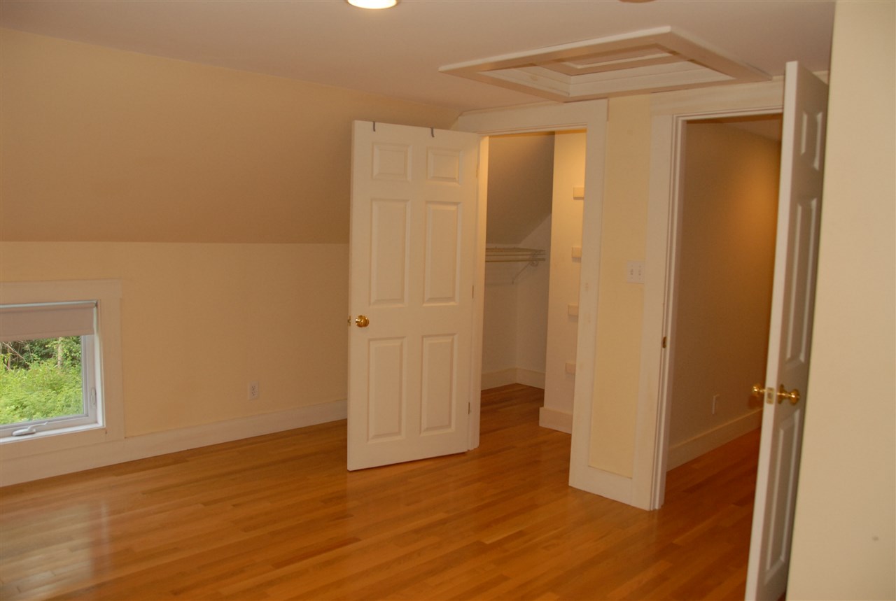 40 South Hill Road New Boston, NH 03070 - Photo 19 of 40
