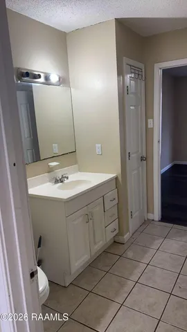 $1,000 | 1829 Southpointe Drive, Unit 2, Baton Rouge, LA 70808