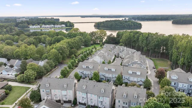 $1,150,000 | 748 Amalfi Drive, Davidson, NC 28036