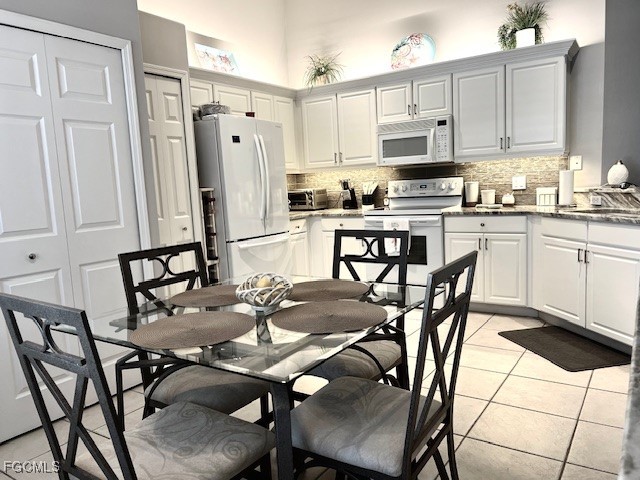 10113 Colonial Country Club Boulevard, Unit 2205 Fort Myers, FL 33913 - Photo 4 of 49