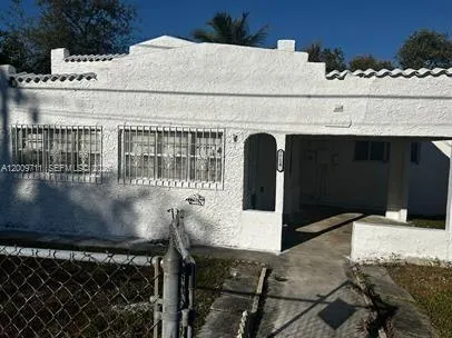 $1,100 | 7714 Northwest 5 Avenue, Unit EFF, Miami, FL 33150