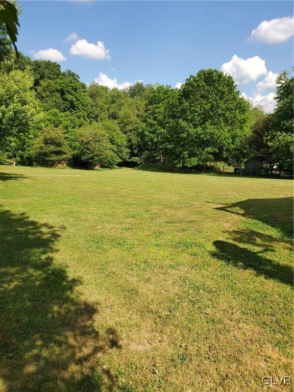 3526 High Hill Road Effort, PA 18330 - Photo 7 of 32 a view of an ocean from a yard