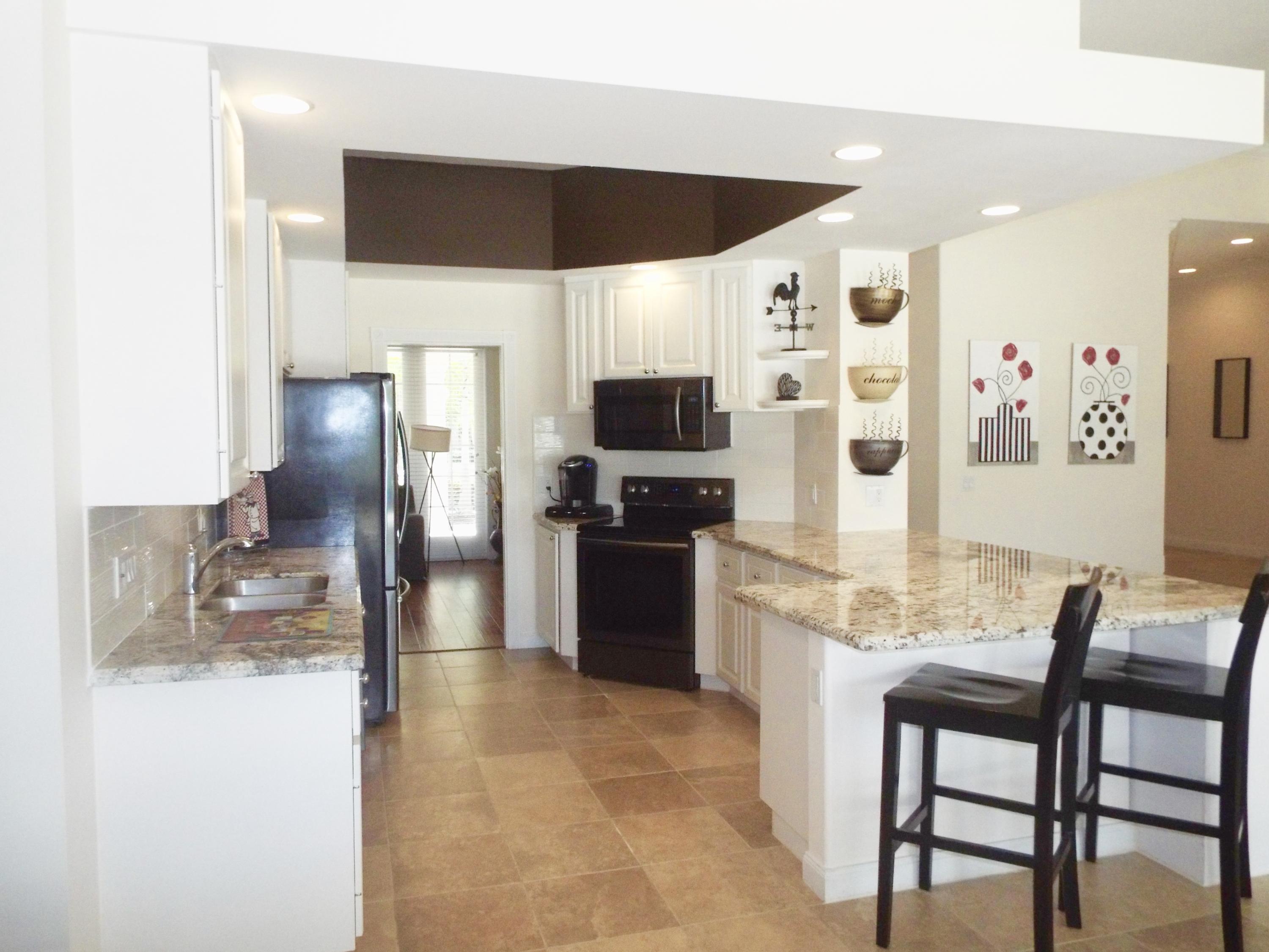 8385 Yorke Road Wellington, FL 33414 - Photo 7 of 44 Kitchen