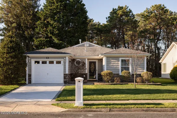 $579,900 | 13 Tennis Court, Brick, NJ 08723