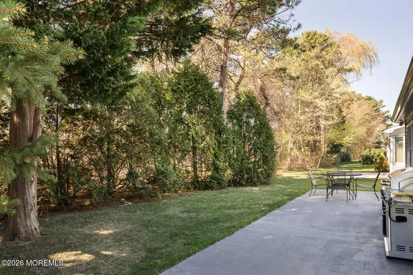 $579,900 | 13 Tennis Court, Brick, NJ 08723