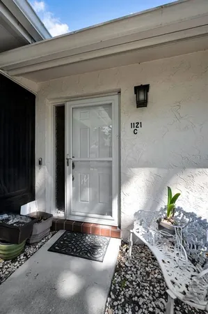 $200,000 | 1121 Queen Anne Drive, Unit C, Palm Harbor, FL 34684