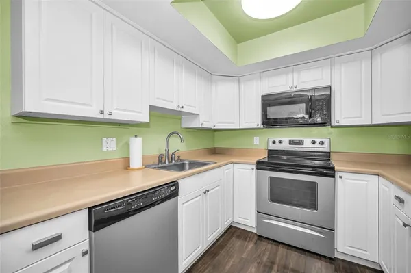 $200,000 | 1121 Queen Anne Drive, Unit C, Palm Harbor, FL 34684