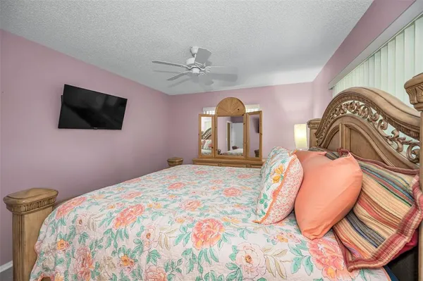 $200,000 | 1121 Queen Anne Drive, Unit C, Palm Harbor, FL 34684