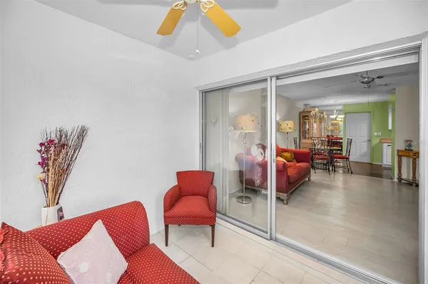 $200,000 | 1121 Queen Anne Drive, Unit C, Palm Harbor, FL 34684