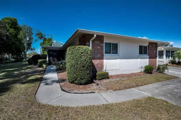 $200,000 | 1121 Queen Anne Drive, Unit C, Palm Harbor, FL 34684