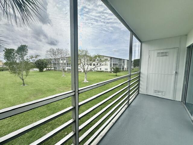99 Brighton C Boca Raton, FL 33434 - Photo 11 of 36 Screened Patio