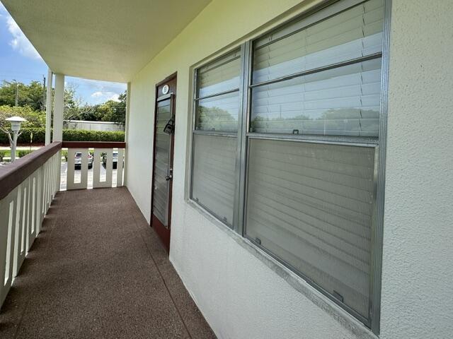 99 Brighton C Boca Raton, FL 33434 - Photo 2 of 36 Corner Apt