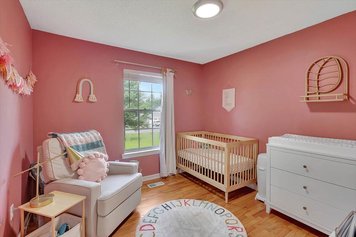 824 Graysville Road Chattanooga, TN 37421 - Photo 7 of 31 Bedroom 2