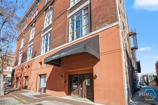 $959,900 | 110 Barnard Street, Unit 213, Savannah, GA 31401