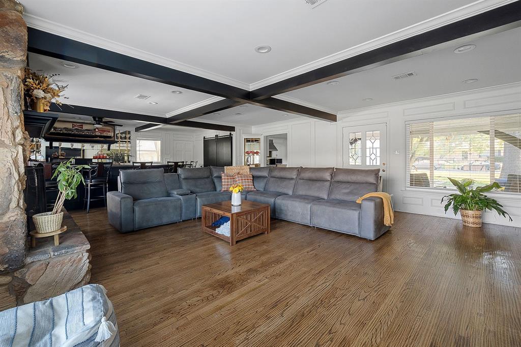 9207 Angora Street Dallas, TX 75218 - Photo 4 of 29