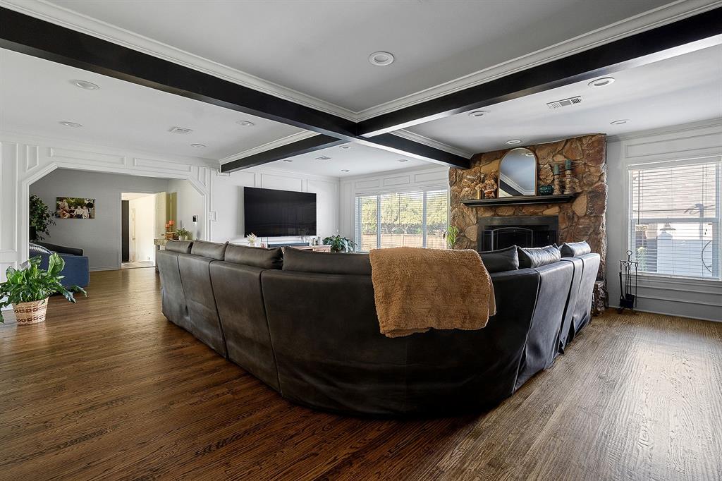 9207 Angora Street Dallas, TX 75218 - Photo 5 of 29