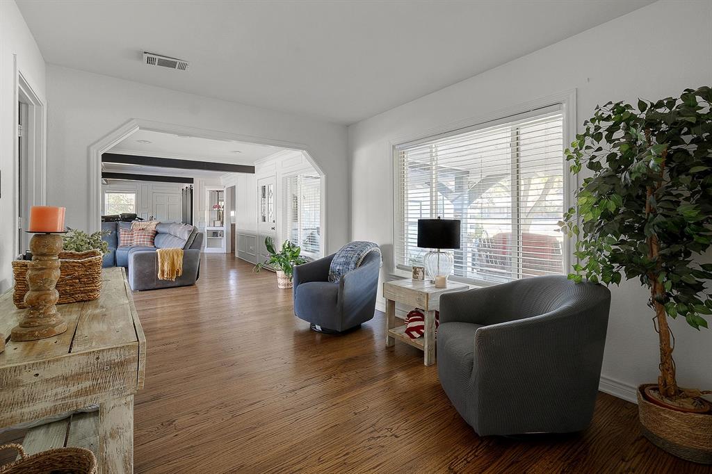 9207 Angora Street Dallas, TX 75218 - Photo 7 of 29