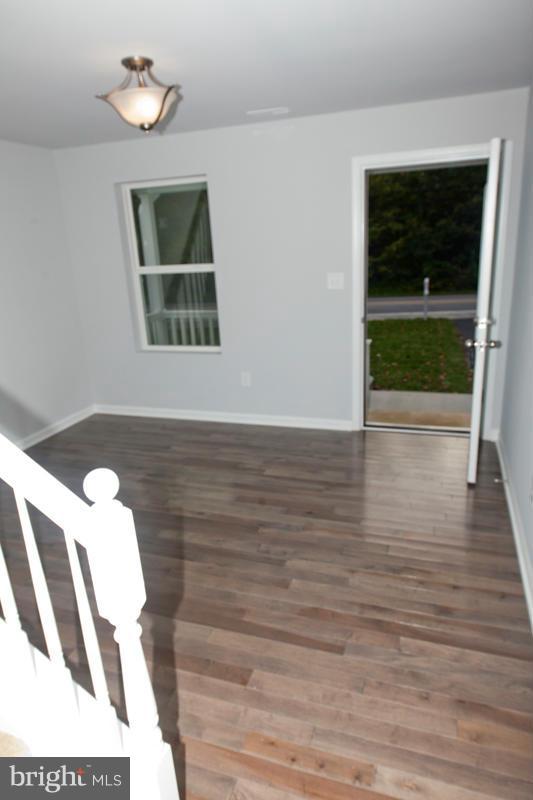 124 Burns Crossing Road Severn, MD 21144 - Photo 3 of 29 Interior (General)