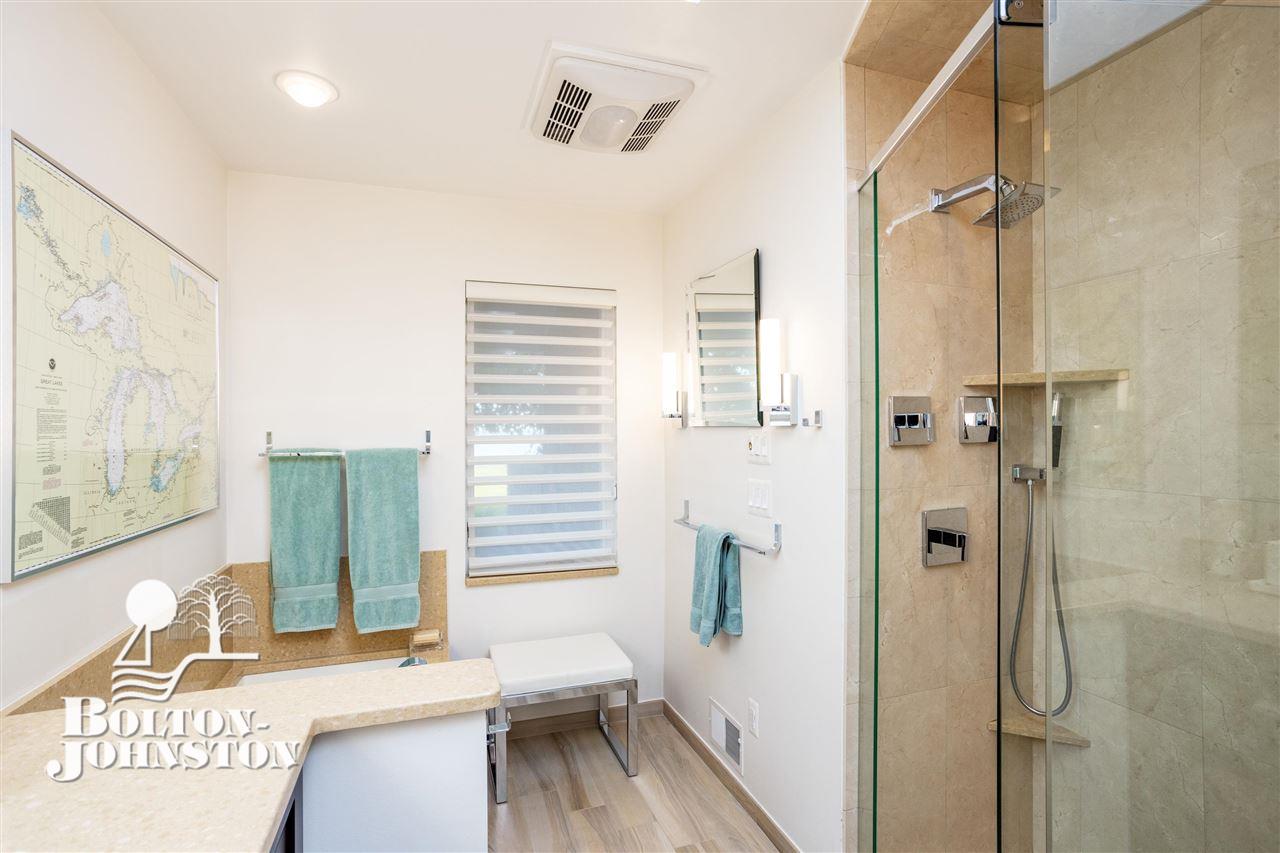 812 Bishop Road Grosse Pointe, MI 48230 - Photo 20 of 45 Primary Bath