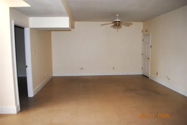 $1,350 | 255 North Dallas Avenue, Lancaster, TX 75146