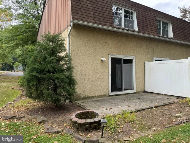 $2,000 | 470 Dresher Road, Unit B5, Horsham, PA 19044