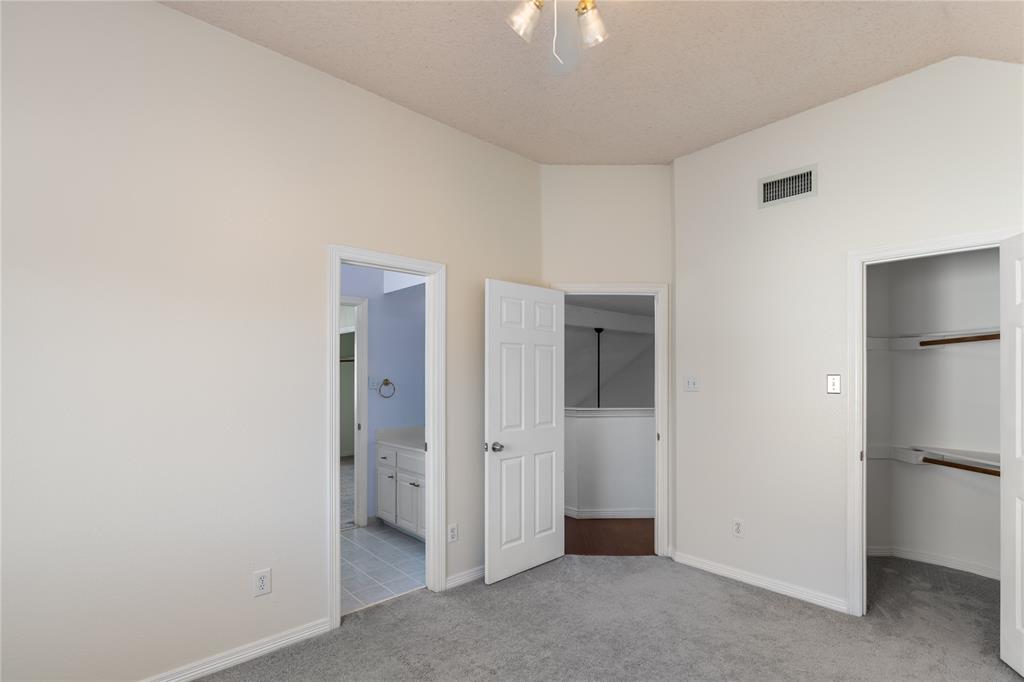 9447 Abbey Road Irving, TX 75063 - Photo 21 of 40 a view of an empty room
