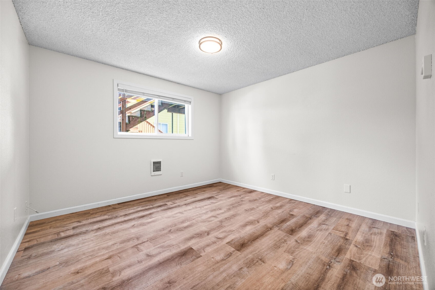 3341 South Alaska Street Tacoma, WA 98418 - Photo 17 of 29