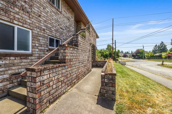 $649,950 | 3341 South Alaska Street, Tacoma, WA 98418