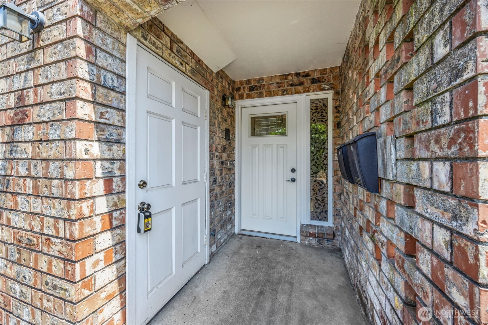 3341 South Alaska Street Tacoma, WA 98418 - Photo 5 of 29