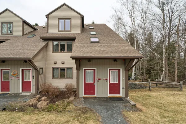 $299,900 | 127 Mountains Edge Road, Unit 211, West Windsor, VT 05037