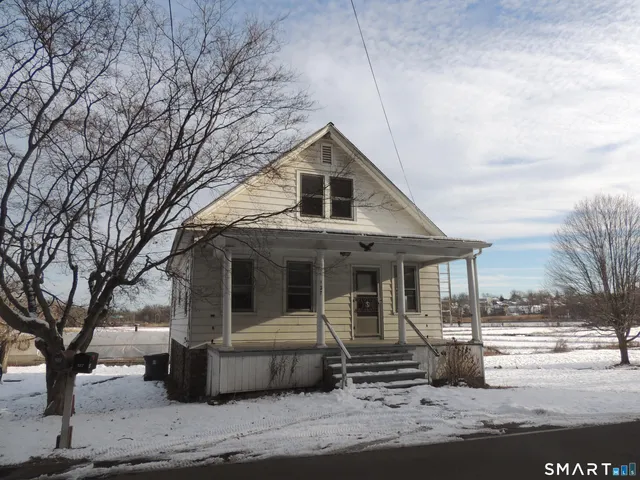 $1,500 | 127 Hosley Avenue, Unit A, Branford, CT 06405