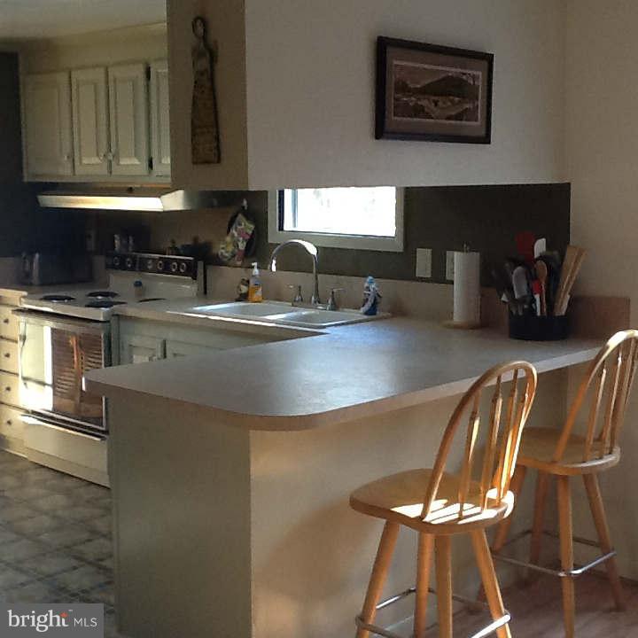 152 Indian Lake Road Winchester, VA 22603 - Photo 18 of 26 Kitchen
