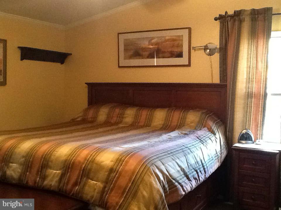 152 Indian Lake Road Winchester, VA 22603 - Photo 22 of 26 Bedroom (Master)