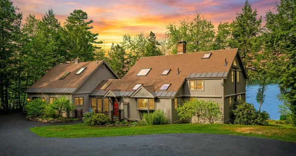 $3,495,000 | 109 South Cove Road, New London, NH 03257
