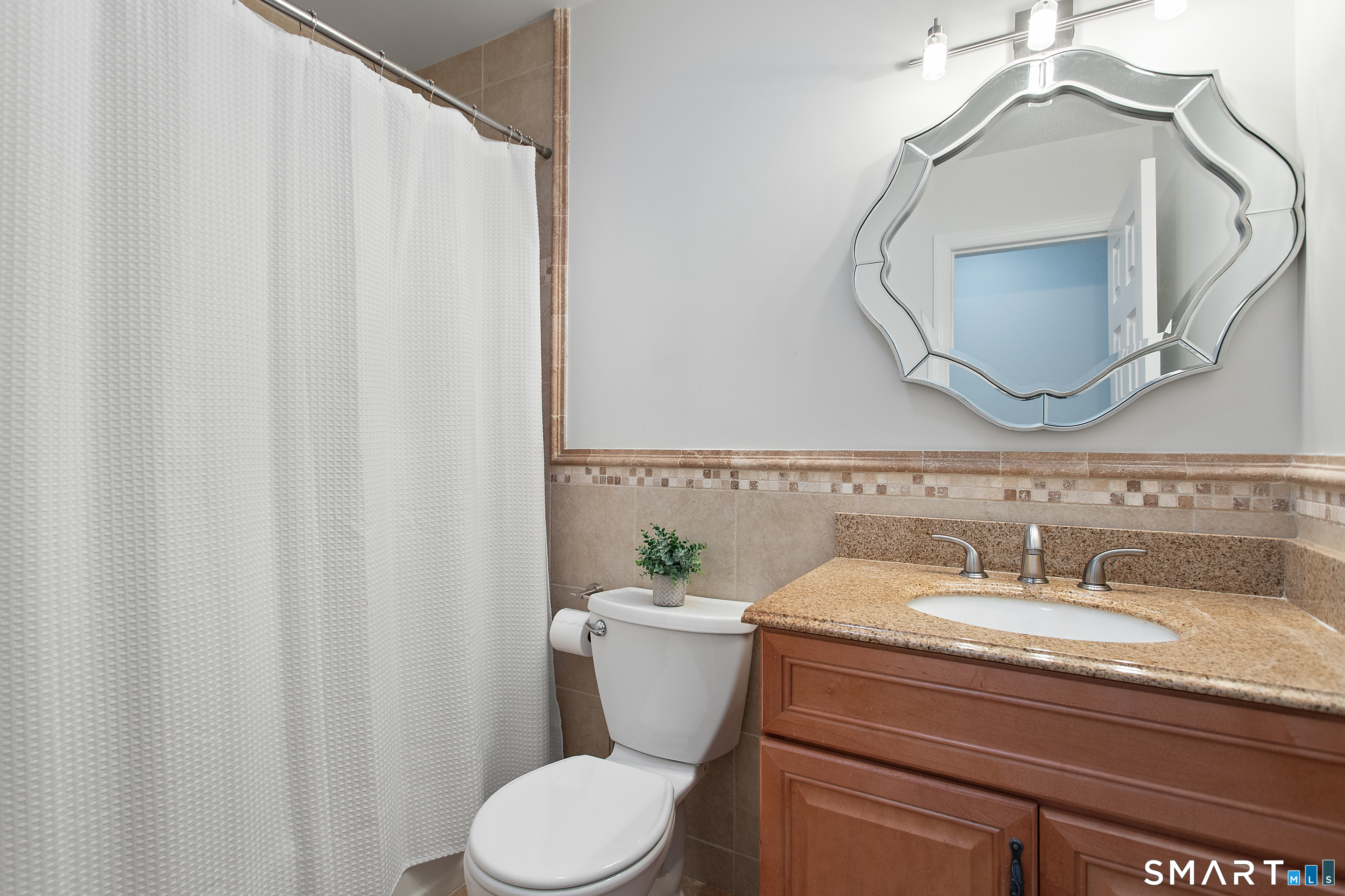 38 Stonecrop Road North Norwalk, CT 06851 - Photo 15 of 23