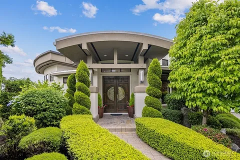 $3,110,000 | 7619 115th Place Northeast, Kirkland, WA 98033