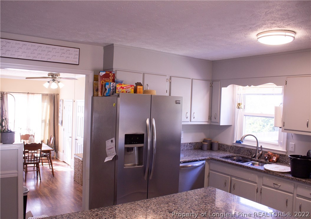 5925 Hunting Ridge Road Hope Mills, NC 28348 - Photo 3 of 22 Gallery Image 3