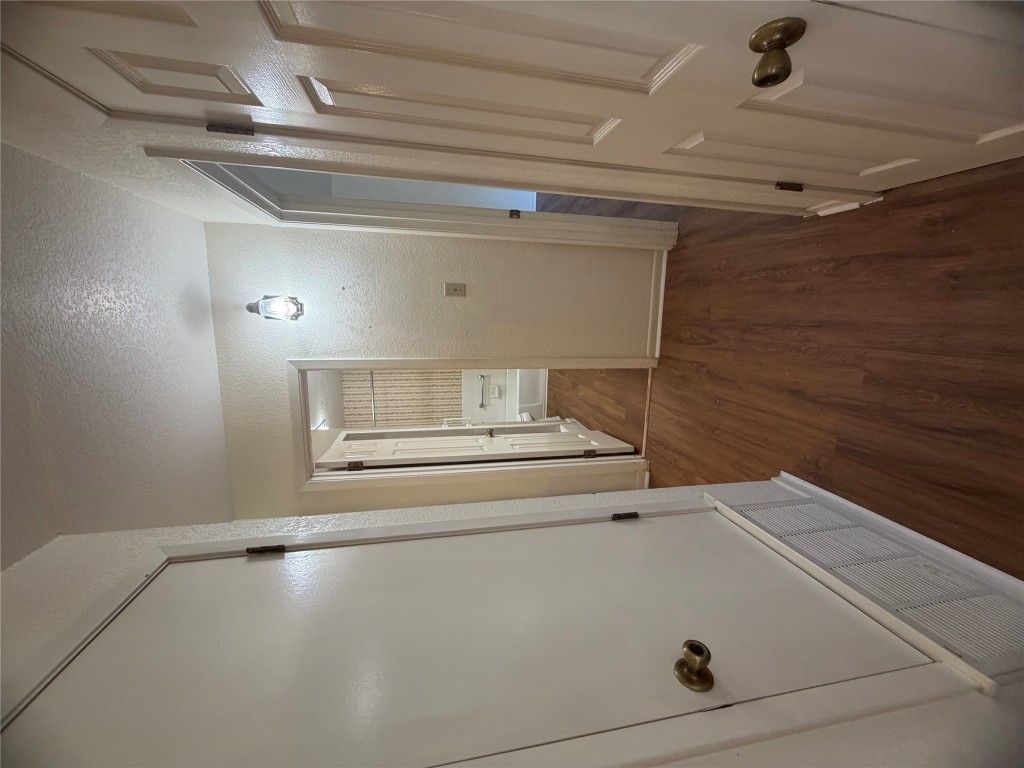 728 West San Antonio Street, Unit 730A Lockhart, TX 78644 - Photo 6 of 12