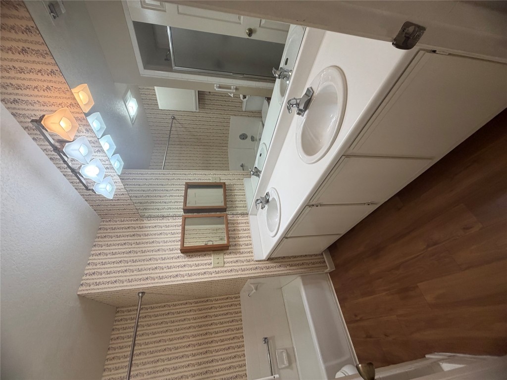 728 West San Antonio Street, Unit 730A Lockhart, TX 78644 - Photo 9 of 12