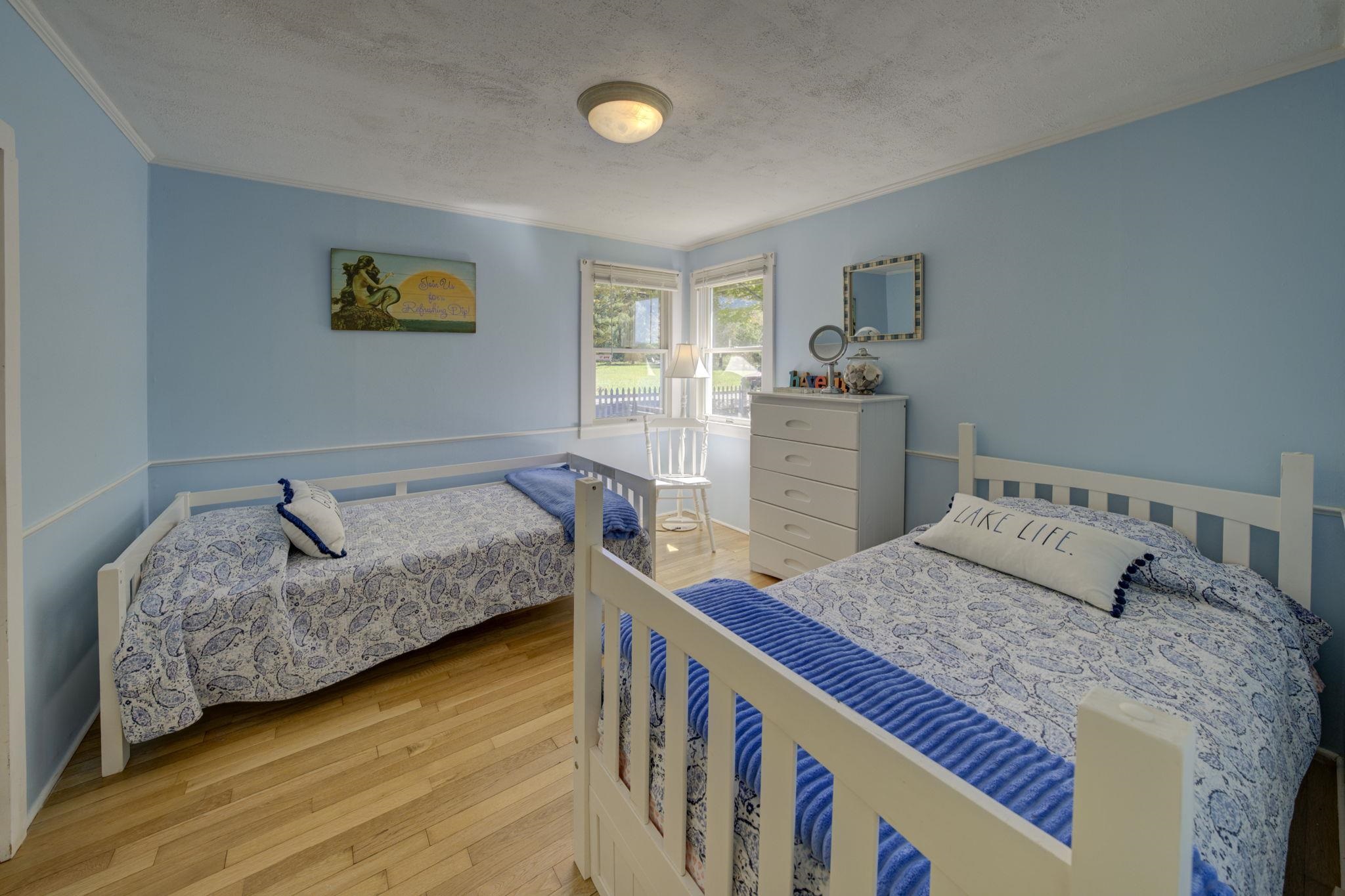 488 South Stony Point Road Suttons Bay, MI 49682 - Photo 20 of 41
