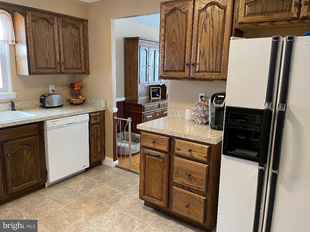 2660 Raleigh Drive York, PA 17402 - Photo 22 of 46 Gallery Image 22