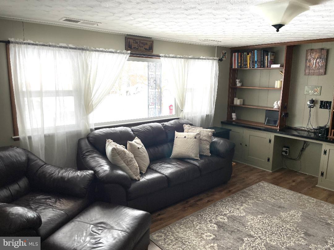 2660 Raleigh Drive York, PA 17402 - Photo 40 of 46 Gallery Image 40