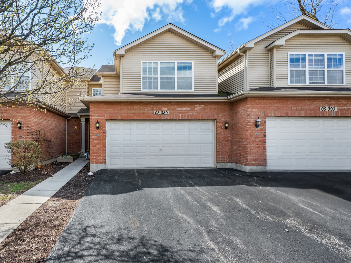 S089 Kerry Court Winfield, IL 60190 - Photo 1 of 32