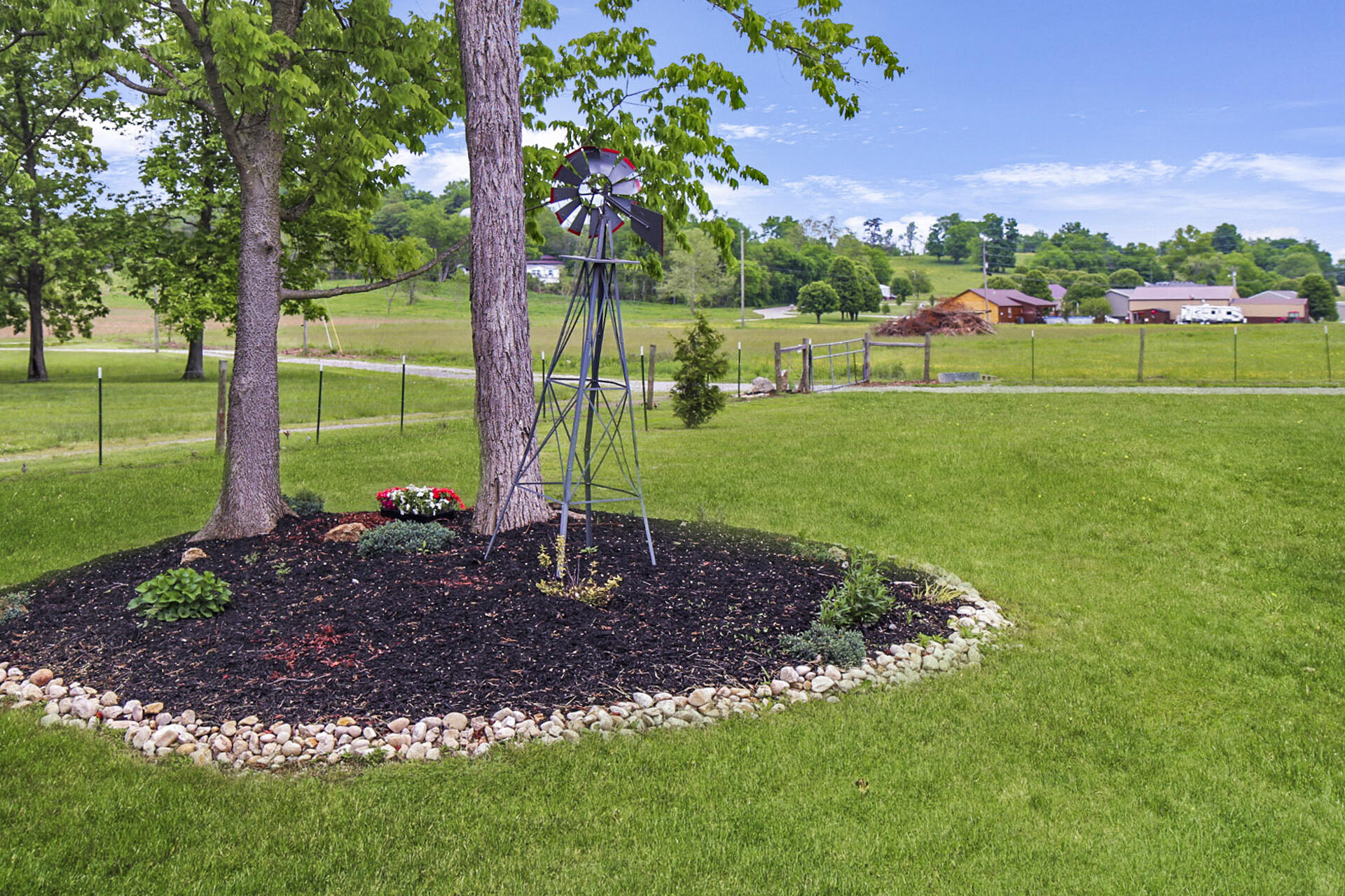 5750 Harmons Lick Road Paint Lick, KY 40461 - Photo 26 of 31 Yard Landscaping